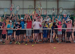 header tennis féminin